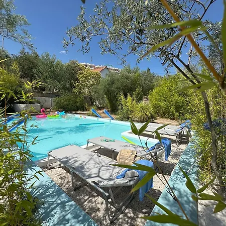 Luxury Loving View *